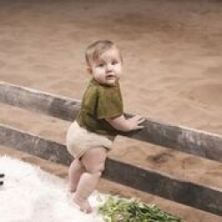 Babybody med spets, puffärm...