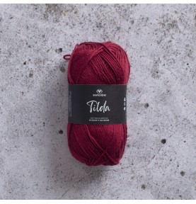 Tilda 47, vinröd